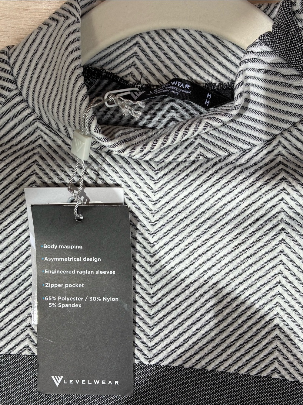 Levelwear Verse asymmetrical raglan tri-blend Pullover Black Grey White Stretch - Picture 5 of 7